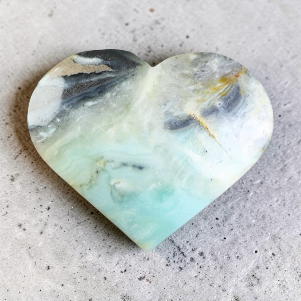 Amazonite, calcite and quartz Large Heart Shape Hand Carved Natural Stone - Picture 3 of 9